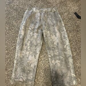 Hollister Men's Gray Camo sweatpants